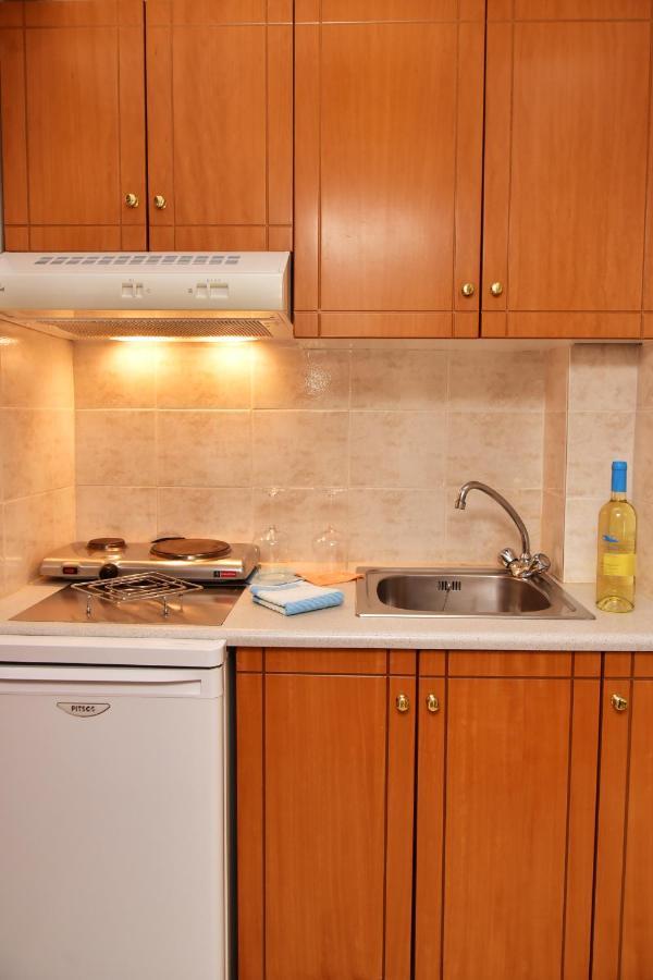 Filoxenia Apartments 2 팔라이오코라 외부 사진