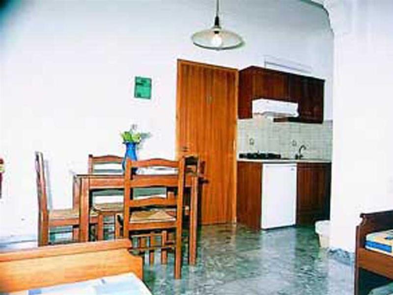Filoxenia Apartments 2 팔라이오코라 외부 사진