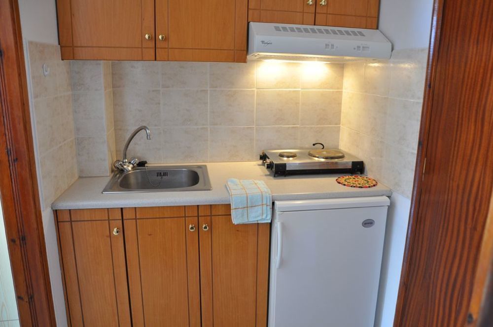 Filoxenia Apartments 2 팔라이오코라 외부 사진