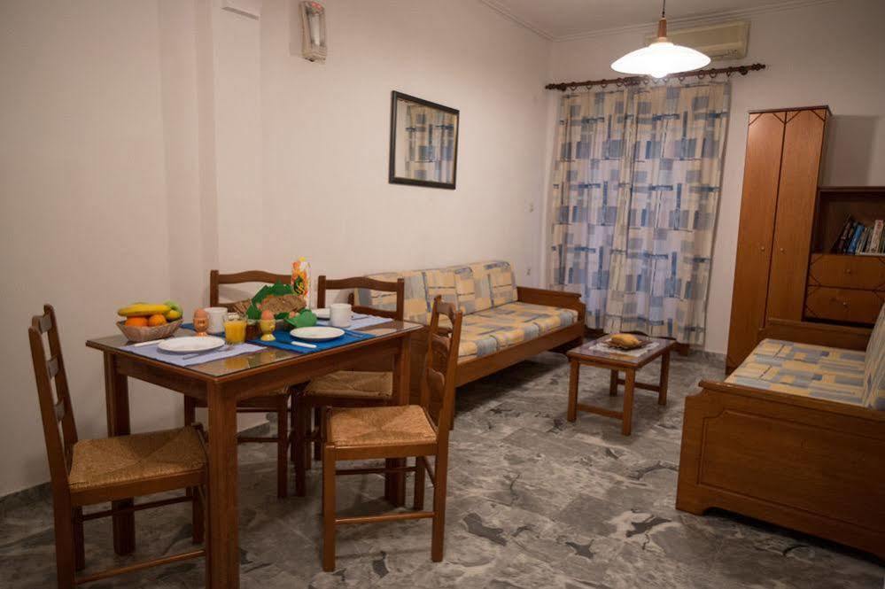 Filoxenia Apartments 2 팔라이오코라 외부 사진