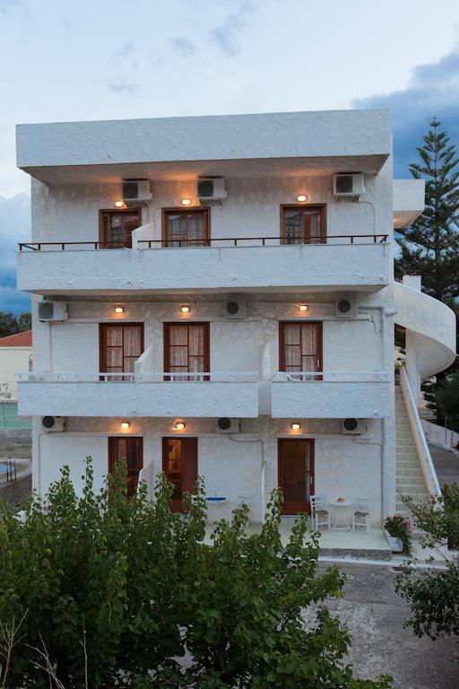 Filoxenia Apartments 2 팔라이오코라 외부 사진